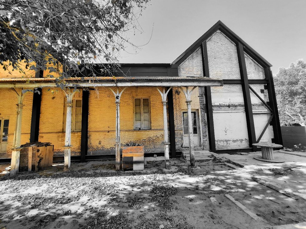 Vieja estación de tren y la&nbsp;espera